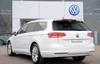 Volkswagen Passat 2016 - Bán Volkswagen Passat Estes, dòng xe Minivan đa dụng 2.0 màu trắng. LH Hương 0902608293 giá 1 tỷ 76 tr tại BR-Vũng Tàu