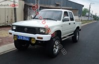 Toyota Hilux 4x4MT 1995 - Bán Toyota Hilux 4x4MT năm 1995, màu trắng, nhập khẩu giá 220 triệu tại Bình Dương