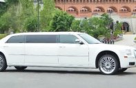Chrysler 300C Limousine 2009 - Bán Chrysler 300C Limousine đời 2009, màu trắng, nhập khẩu nguyên chiếc còn mới giá 2 tỷ 790 tr tại Tp.HCM