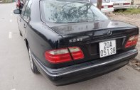 Mercedes-Benz E240 2002 - Bán xe Mercedes-Benz E240 năm 2002, màu đen ít sử dụng, 245 triệu giá 245 triệu tại Hải Dương