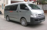 Toyota Hiace   2010 - Cần bán xe cũ Toyota Hiace đời 2010, màu bạc, giá 450tr giá 450 triệu tại Hậu Giang