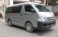 Toyota Hiace MT 2010 - Bán xe Toyota Hiace MT năm 2010, màu bạc   giá 450 triệu tại Hậu Giang