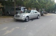 Mercedes-Benz E230 1995 - Bán ô tô Mercedes E230 1995, màu bạc, nhập khẩu số sàn, giá tốt giá 85 triệu tại Hà Nội