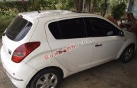 Hyundai i20 Active 2010 - Cần bán xe Hyundai i20 đời 2010, màu trắng, nhập khẩu nguyên chiếc giá 380 triệu tại Bình Dương