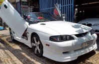 Ford Mustang 1995 - Cần bán xe Ford Mustang năm 1995, màu trắng, nhập khẩu nguyên chiếc giá 385 triệu tại Bình Dương