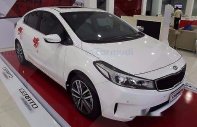 Kia Cerato 1.6L AT 2016 - Bán ô tô Kia Cerato 1.6L AT đời 2016, màu trắng giá 639 triệu tại Quảng Trị