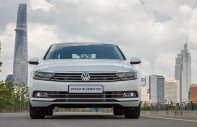 Volkswagen Passat Bluemotion  2017 - Volkswagen Passat GP đời 2017, nhập khẩu nguyên chiếc. LH VW Đà Nẵng 0868656456 giá 1 tỷ 450 tr tại Đà Nẵng