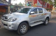 Toyota Hilux 2011 - Cần bán gấp Toyota Hilux năm sản xuất 2011, màu bạc, giá 465tr giá 465 triệu tại Tây Ninh