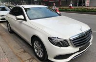 Mercedes-Benz E class 200 2017 - Cần bán lại xe Mercedes 200 2017, màu trắng số tự động giá 1 tỷ 950 tr tại Hà Nội