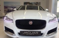 Jaguar XF Prestige 2017 - Cần bán Jaguar XF Prestige đời 2018, màu trắng, phân khúc sedan thể thao hạng sang, giao ngay giá 3 tỷ 222 tr tại Đà Nẵng