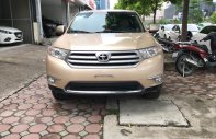 Toyota Highlander LE 2011 - Cần bán gấp Toyota Highlander năm 2011 màu vàng, 1 tỷ 180 triệu, nhập khẩu nguyên chiếc Mỹ, siêu đẹp giá 1 tỷ 180 tr tại Hà Nội