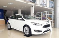 Ford Focus  Trend   2018 - Cần bán Ford Focus Trend đời 2018, màu trắng giá 565 triệu tại Quảng Trị