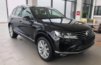 Volkswagen Touareg 3.6L V6 FSI 2018 - Bán xe Volkswagen Touareg 3.6L V6 FSI, nhập khẩu mới chính hãng, hỗ trợ vay 80% xe. Hotline: 0933 365 188 giá 2 tỷ 499 tr tại Tp.HCM