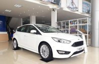 Ford Focus Trend  2018 - Bán Ford Focus Trend năm sản xuất 2018, màu trắng giá tốt giá 575 triệu tại Quảng Trị