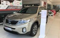 Kia Sorento GATH 2018 - Bán xe Kia Sorento GATH đời 2018, màu vàng, giá tốt giá 919 triệu tại Kon Tum