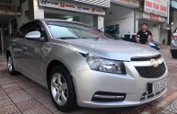 Chevrolet Cruze LS 2012 - Cần bán lại xe Chevrolet Cruze LS 2012, màu bạc số sàn giá 345 triệu tại Hà Nội