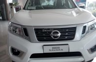 Nissan Navara E 2018 - Bán xe bán tải Nissan Navara 1 cầu màu trắng, có sẵn giao ngay, hỗ trợ trả góp 80% giá trị xe  giá 625 triệu tại Quảng Bình