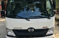 Hino 300 Series XZU720 2018 - Cần bán xe tải Hino 2018 3.4 tấn Euro4 thùng 5m2 giá 639 triệu tại Tp.HCM