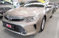 Toyota Camry E 2016 - Bán Toyota Camry 2.0E 2016, vàng cát, mới đi 24.000km, xe cực đẹp, biển số Sài Gòn 72x. 79 giá 950 triệu tại Tp.HCM