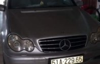 Mercedes-Benz C class C200 2003 - Cần bán gấp Mercedes C200 2003, màu bạc, xe nhập giá 147 triệu tại Kon Tum