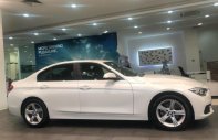 BMW 3 Series 320i  2017 - Cần bán BMW 320i năm sản xuất 2017, màu trắng, xe nhập giá 1 tỷ 539 tr tại Tp.HCM