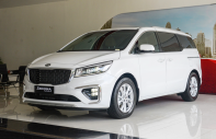 Kia Sedona 2.2 DAT 2019 - Bán ô tô Kia Sedona 2.2 DAT sản xuất 2019, màu trắng giá 1 tỷ 129 tr tại Gia Lai