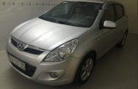 Hyundai i20 AT 2010 - Cần bán gấp Hyundai i20 AT năm 2010, màu bạc, nhập khẩu nguyên chiếc, giá cạnh tranh giá 300 triệu tại Đồng Nai