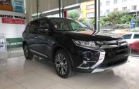 Mitsubishi Outlander 2.0 Premium 2019 - Bán xe Outlander 2.0 Premium, màu đen, tại Quảng Trị, hỗ trợ trả góp 80%, liên hệ: 0963.413.446 giá 908 triệu tại Quảng Trị