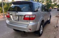 Toyota Fortuner G 2010 - Bán xe Toyota Fortuner G đời 2010, màu bạc số sàn, giá tốt giá 605 triệu tại Tp.HCM