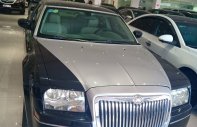 Chrysler 300C 2.7AT 2006 - Bán Chrysler 300C 2.7 năm sản xuất 2006, hai màu, xe nhập giá 580 triệu tại Tp.HCM