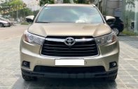 Toyota Highlander 2016 - Bán xe Toyota Highlander LE 2.7 2016, màu vàng, nhập Mỹ, LH 0945.39.2468 giá 1 tỷ 750 tr tại Hà Nội