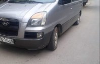 Hyundai Starex   2004 - Bán Hyundai Starex đời 2004, màu bạc, điều hòa mát ăn ít dầu giá 175 triệu tại Hòa Bình