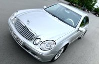 Mercedes-Benz E class E240 2004 - Merc E 240 nhập Mỹ 2004, xe nhà trùm mền, chạy đúng 65 ngàn km, bao test giá 320 triệu tại Tp.HCM