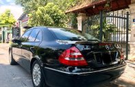 Mercedes-Benz E class E200 2004 - Bán ô tô Mercedes E200 năm 2004, màu đen giá 320 triệu tại Hà Nội