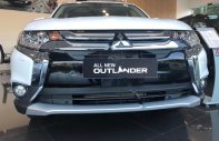 Mitsubishi Outlander 2018 - Cần bán Mitsubishi Outlander 2.4 CVT Premium năm 2018, màu trắng, giá tốt giá 937 triệu tại Nghệ An