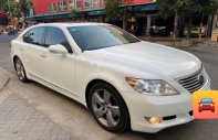 Lexus LS 460L 2010 - Cần bán gấp Lexus LS 460L 2010, màu trắng, nhập khẩu nguyên chiếc giá 1 tỷ 880 tr tại Tp.HCM