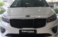 Kia Sedona 2019 - Bán ô tô Kia Sedona sản xuất năm 2019, màu trắng giá 1 tỷ 209 tr tại Khánh Hòa