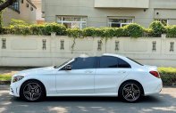 Mercedes-Benz C class C300 2019 - Cần bán Mercedes C300 2019, màu trắng giá 1 tỷ 880 tr tại Tp.HCM