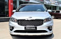 Kia Sedona 2019 - Cần bán xe Kia Sedona đời 2019, màu bạc giá 1 tỷ 59 tr tại Cần Thơ