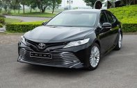 Toyota Camry 2020 - Hỗ trợ mua xe trả góp lãi suất thấp - Giao dịch nhanh với chiếc Toyota Camry 2.5Q, sản xuất 2020 giá 1 tỷ 235 tr tại Kon Tum