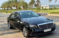 Mercedes-Benz E class  E200   2018 - Cần bán lại xe Mercedes E200 năm sản xuất 2018, màu đen như mới giá 1 tỷ 650 tr tại Bình Phước