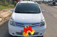 Nissan Grand livina 2011 - Bán ô tô Nissan Grand livina sản xuất năm 2011, màu trắng giá 260 triệu tại Quảng Nam