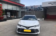 Toyota Camry Q 2019 - Cần bán xe Toyota Camry 2.5Q 2019 màu trắng nhập Thái chính hãng Toyota Sure giá 1 tỷ 240 tr tại Tp.HCM
