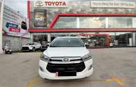 Toyota Innova V 2016 - Cần bán xe Toyota Innova V đời 2016, màu trắng, số tự động giá 690 triệu tại Tp.HCM