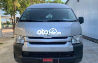 Toyota Hiace  MT   2016 - Bán Toyota Hiace MT sản xuất năm 2016, màu bạc, nhập khẩu nguyên chiếc giá 690 triệu tại Tp.HCM