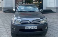 Toyota Fortuner   V  2010 - Bán ô tô Toyota Fortuner V 2010, màu đen chính chủ, giá 375tr giá 375 triệu tại Hải Phòng