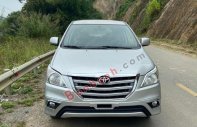 Toyota Innova   2.0E 2013 - Cần bán xe Toyota Innova 2.0E đời 2013, màu bạc còn mới giá 310 triệu tại Tuyên Quang