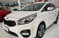 Cần bán Kia Rondo 2.0 GAT năm 2018, màu trắng còn mới, giá tốt giá 468 triệu tại Bình Dương