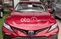 Bán ô tô Toyota Camry sản xuất năm 2021, màu đỏ, nhập khẩu nguyên chiếc giá 1 tỷ 50 tr tại Tp.HCM
