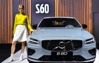 Volvo S60 2022 - Volvo S60 B5 R-Design model 2022 - xe mới nhập - lãi kịch sàn - miễn phí 3 năm bảo dưỡng giá 1 tỷ 730 tr tại Hà Nội